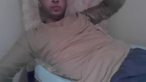 Snapshot of sweety_boy21 chatting on 12.22.24 sweety_boy21 online show from 12.22.24