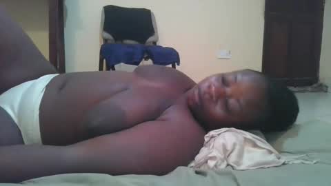 Snapshot of sweetyass25 chatting on 03.08.26 sweetyass25 online show from 03.08.26