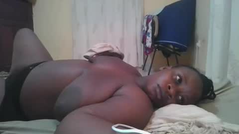 Snapshot of sweetyass25 chatting on 03.17.26 sweetyass25 online show from 03.17.26