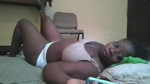 Snapshot of sweetyass25 chatting on 04.15.26 sweetyass25 online show from 04.15.26