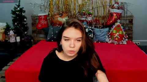 Snapshot of sweetydeviliya chatting on 12.25.24 sweetydeviliya online show from 12.25.24