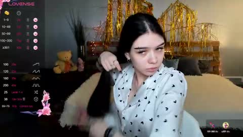 Snapshot of sweetydeviliya chatting on 02.16.25 sweetydeviliya online show from 02.16.25