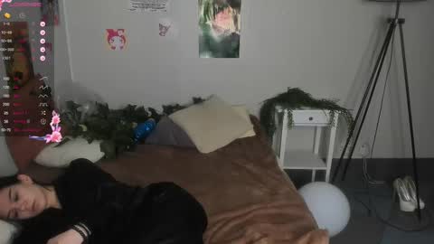 Snapshot of sweetydeviliya chatting on 02.22.25 sweetydeviliya online show from 02.22.25