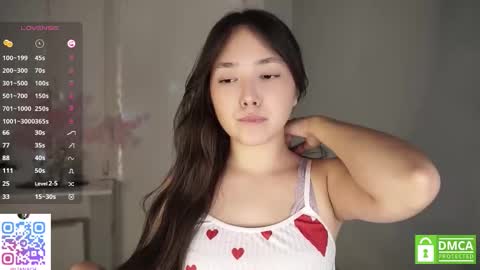Snapshot of sweetyoops chatting on 10.18.25 Astrid online show from 10.18.25