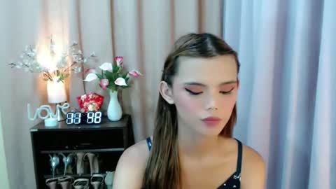 Megan online show from 10.04.25