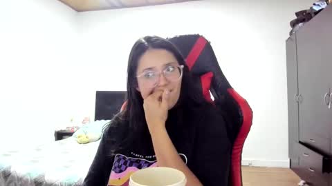 sweetyypeach online show from 12.03.24
