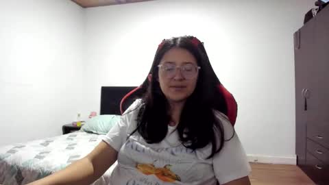 sweetyypeach online show from 12.07.24