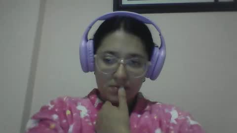 sweetyypeach online show from 03.02.25