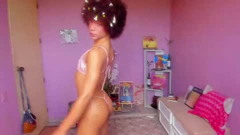 Snapshot of swettcabol chatting on 12.21.24 swettcabol online show from 12.21.24