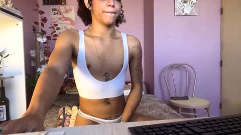 Snapshot of swettcabol chatting on 01.26.25 swettcabol online show from 01.26.25