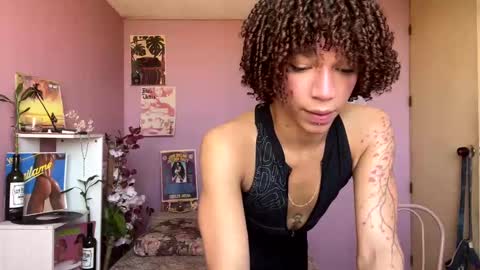 Snapshot of swettcabol chatting on 02.22.25 swettcabol online show from 02.22.25