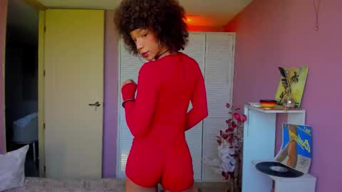 Snapshot of swettcabol chatting on 09.10.25 swettcabol online show from 09.10.25