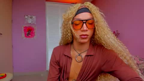 Snapshot of swettcabol chatting on 10.02.25 swettcabol online show from 10.02.25