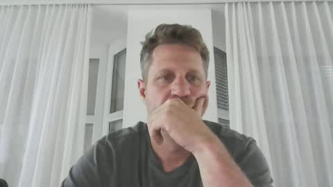 Snapshot of swisstom72 chatting on 07.18.26 swisstom72 online show from 07.18.26