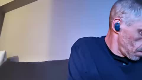 Snapshot of swontguy2025 chatting on 10.10.25 swontguy2025 online show from 10.10.25