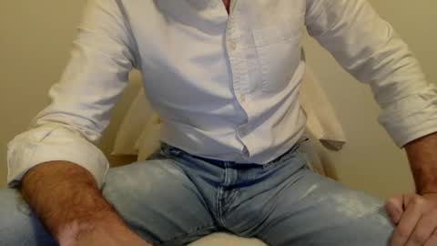 Snapshot of swtlick chatting on 12.16.24 Swtlick online show from 12.16.24