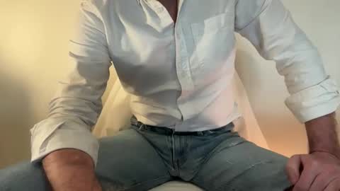 Snapshot of swtlick chatting on 12.14.25 Swtlick online show from 12.14.25