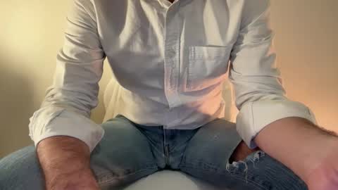 Snapshot of swtlick chatting on 12.18.25 Swtlick online show from 12.18.25