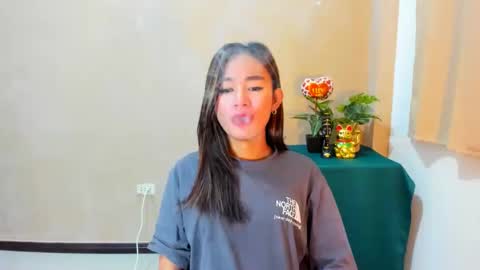 Snapshot of swyt_jane chatting on 11.01.25 swyt_jane online show from 11.01.25