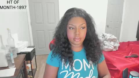 Snapshot of sxamleuy chatting on 11.18.25 sxamleuy online show from 11.18.25