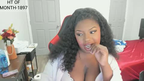 Snapshot of sxamleuy chatting on 11.25.25 sxamleuy online show from 11.25.25