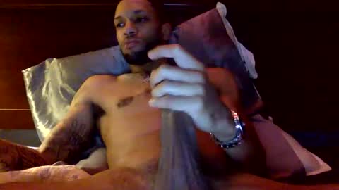 Snapshot of sxfl chatting on 02.19.25 sxfl online show from 02.19.25