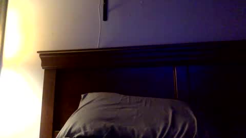 Snapshot of sxfl chatting on 11.04.25 sxfl online show from 11.04.25