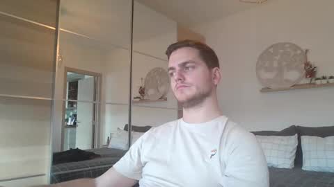 Snapshot of syl092 chatting on 12.02.24 syl092 online show from 12.02.24