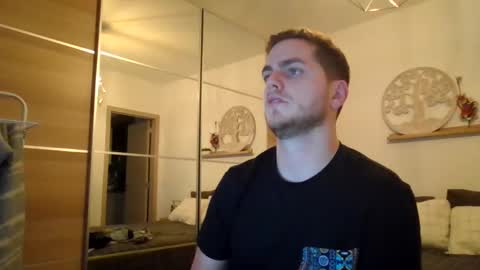 Snapshot of syl092 chatting on 01.06.25 syl092 online show from 01.06.25