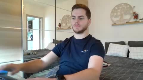 Snapshot of syl092 chatting on 01.14.25 syl092 online show from 01.14.25