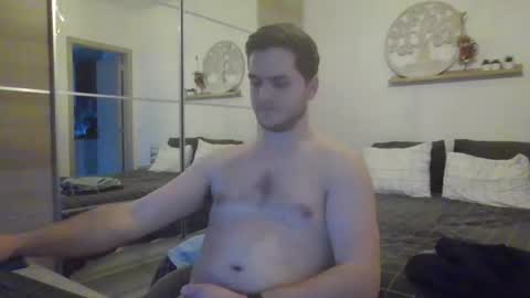 Snapshot of syl092 chatting on 02.10.25 syl092 online show from 02.10.25