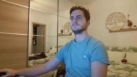 Snapshot of syl092 chatting on 11.19.25 syl092 online show from 11.19.25