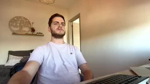 syl092 online show from 04.22.26