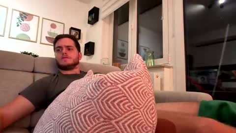 syl092 online show from 04.24.26