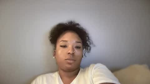 Sylena online show from 10.20.25