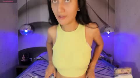 Sylvia Leos online show from 01.25.25