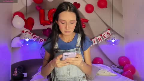 Sylvia Leos online show from 02.10.25