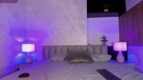 Sylvia Leos online show from 03.08.25