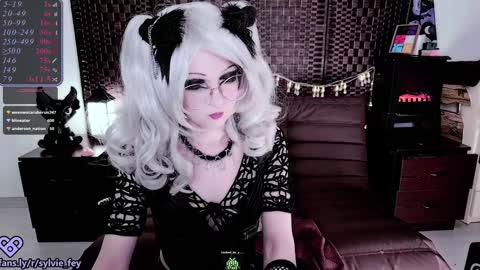 Sylvie online show from 01.11.25