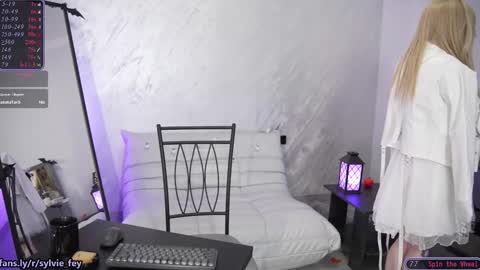 Sylvie online show from 10.18.25