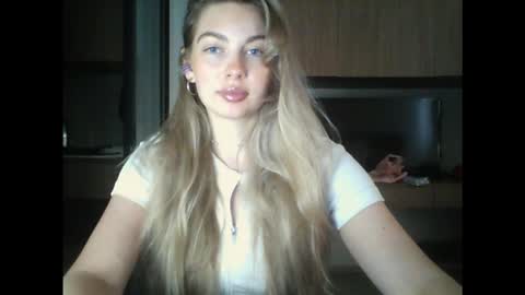 Snapshot of syrami chatting on 02.23.26 syrami online show from 02.23.26