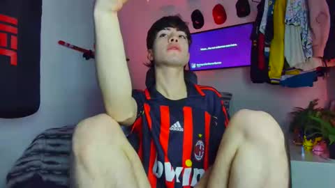 Snapshot of t0n3r chatting on 11.16.25 TONER online show from 11.16.25