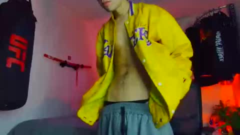 Snapshot of t0n3r chatting on 11.30.25 TONER online show from 11.30.25