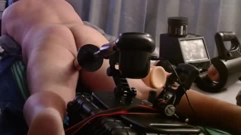 Snapshot of t92081t chatting on 02.14.25 t92081t online show from 02.14.25