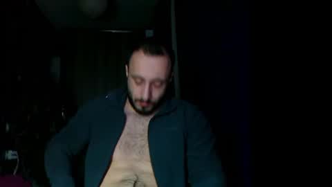 Snapshot of t_huracane chatting on 02.25.25 Huracane online show from 02.25.25