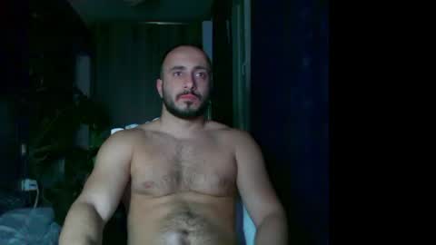 Snapshot of t_huracane chatting on 01.05.26 Huracane online show from 01.05.26