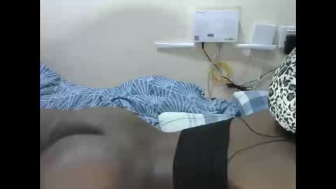 Snapshot of t_rexgirlly1 chatting on 10.17.25 Tray online show from 10.17.25