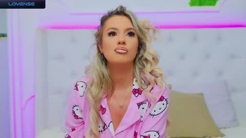 Snapshot of taahiraarabian chatting on 01.03.25 Arianna online show from 01.03.25