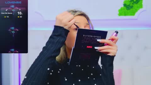 Snapshot of taahiraarabian chatting on 01.31.25 Arianna online show from 01.31.25