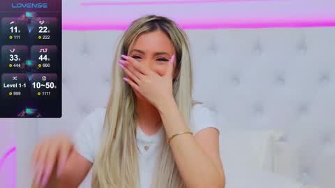 Snapshot of taahiraarabian chatting on 02.10.25 Arianna online show from 02.10.25